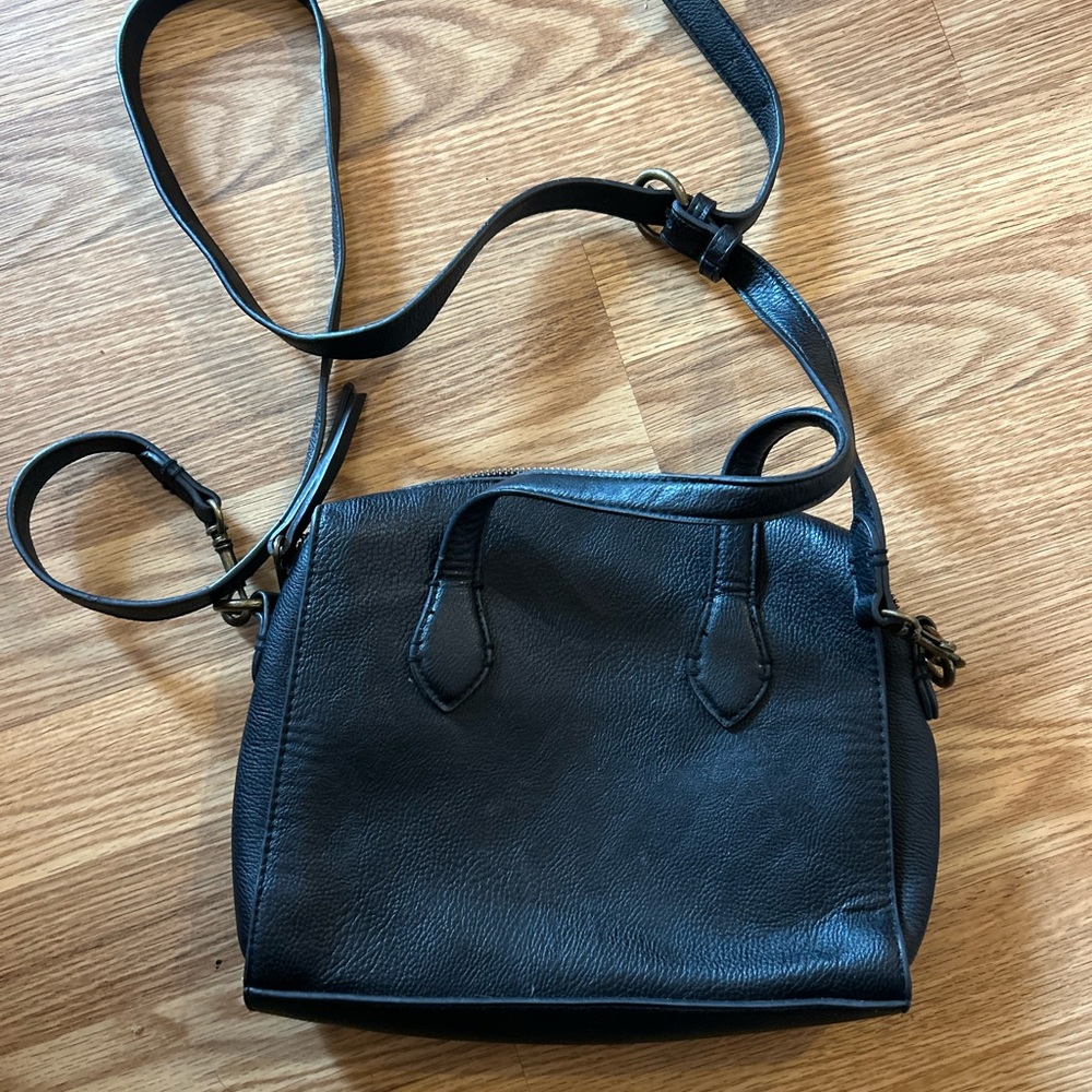 Universal Thread Black Leather Shoulder Bag
